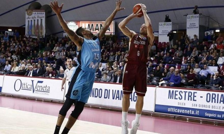 Έτσι… βοήθησε την ΑΕΚ ο Μπράμος κι η παρέα του (video)