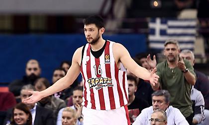 Απρόοπτο με Παπανικολάου στον Ολυμπιακό