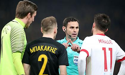 Το φτύσιμο του Μιραλάς στον Μπάρκα (video)