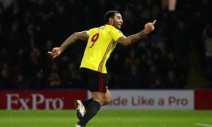 «Λάδι» για τις χειρονομίες του ο Ντίνι