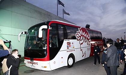 «Επίσκεψη» οπαδών στου Ρέντη, έντονα παράπονα και αποδοκιμασίες