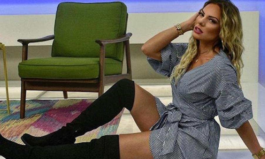 Έχει «τρελάνει» Αραούχο και Βράνιες η «Μενεγάκη της Κρήτης» (pics)