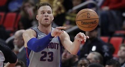 Ο Γκρίφιν πέταξε τη μπάλα στο κεφάλι του Σρέντερ (video)