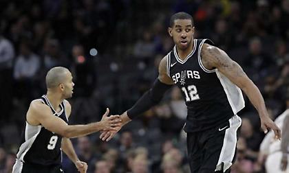 Νοκ άουτ ο Όλντριτζ για τους Σπερς!