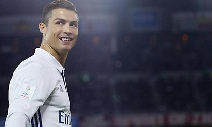 Αδιανόητη η ομοιότητα του Κριστιάνο Ρονάλντο με τη… γιαγιά του! (pic)