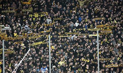 Original: «Όλοι γήπεδο, σήμερα τελειώνουμε το θέμα πρόκριση»