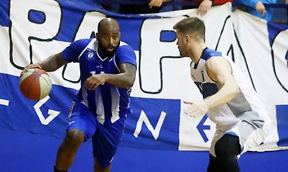 Συνεχίζει το κυνήγι ο Ηρακλής, πέρασε από το «Σαλούν»