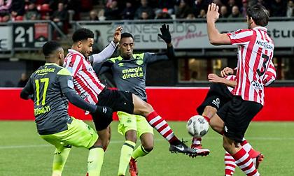 «Κόλλησε» η Αϊντχόφεν