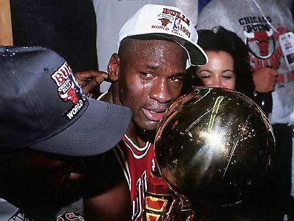 Ο Μάικλ Τζόρνταν είναι… (video)