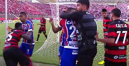 Απίστευτο ξύλο μεταξύ παικτών στη Βραζιλία! (video)