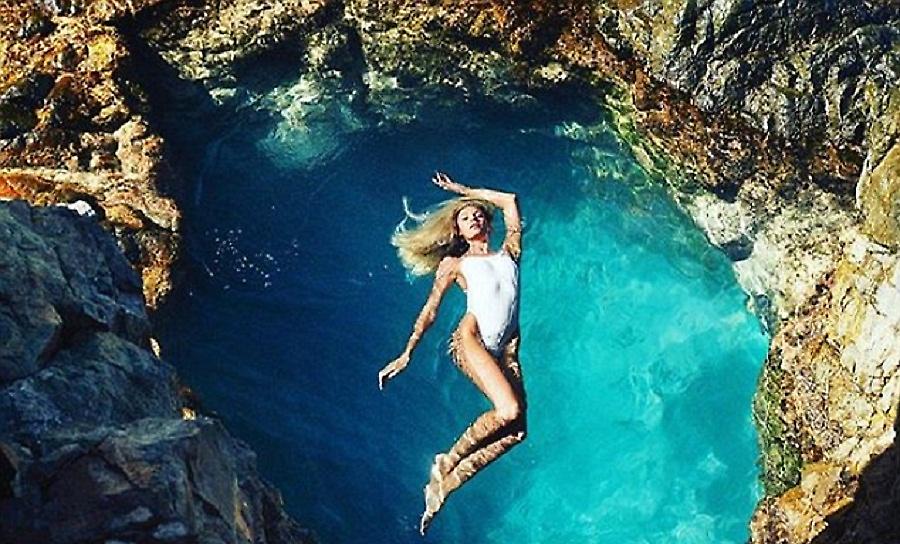 Η Candice Swanepoel γεννήθηκε για να διαφημίζει μαγιό (pics)