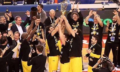 Τα τέσσερα Κύπελλα της ΑΕΚ, οι MVP και σκόρερ όλων των «κιτρινόμαυρων» θριάμβων