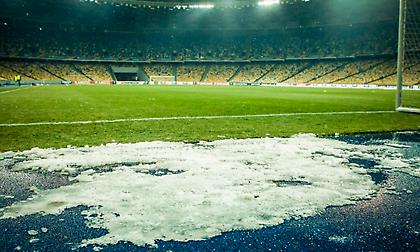 Προπονήθηκε με χιόνι η ΑΕΚ στο Κίεβο! (pics/video)