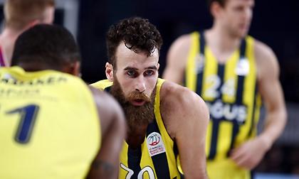 Απρόοπτο με Ντατόμε πριν το ματς με την Αρμάνι