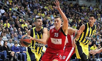 «Καθάρισε» τη Μιλάνο σε ρυθμό προπόνησης η Φενέρ