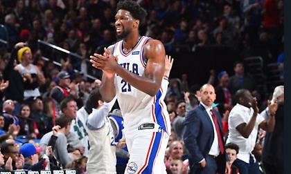 Οι Σίξερς απειλούν τον… Αντετοκούνμπο!