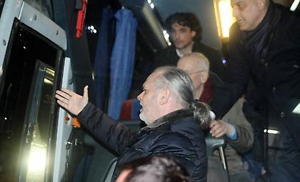 Ένταση και κατά την αποχώρηση του Ολυμπιακού από την Τούμπα (pics)