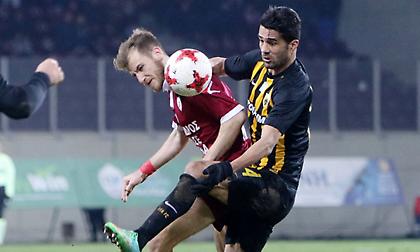 Έπιασε τα γεννητικά όργανα του Ζίζιτς ο Μασούντ (video)