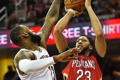 ΛεΜπρον και Ντέιβις οι παίκτες του μήνα