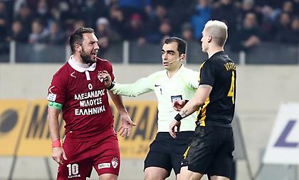 Ναζλίδης στον ΣΠΟΡ FM: «Φαβορί ακόμα η ΑΕΚ, αλλά πιστεύουμε στην πρόκριση»