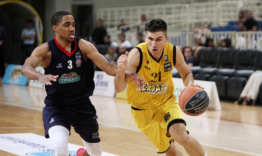 Απών ο Μωραΐτης, παρών ο κόσμος