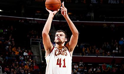 Στη θυγατρική των Καβαλίερς ο Ζίζιτς