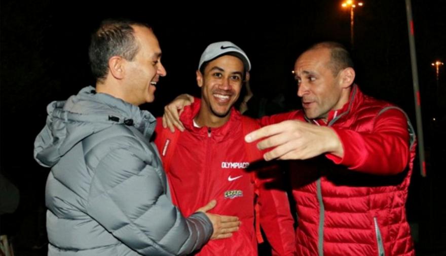 Ρόμπερτς: «Αυτό ξέρω να κάνω» (video)