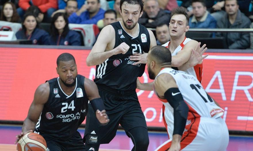 «Βόλτα» της Μπεσίκτας στην έδρα της Ουσάκ