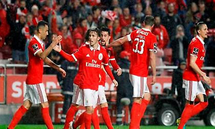 Ακόμα σκοράρουν Μπενφίκα, Μπράγκα