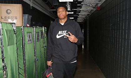 Αντετοκούνμπο: «Μεγάλη νίκη, ξαναβρήκα ρυθμό»