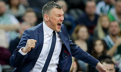 Οι ευχές Ζαλγκίρις και Μακάμπι στον Σάρας (pics)