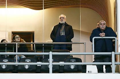 Έξαλλος με συνεργάτες του στον ΠΑΟΚ ο Σαββίδης