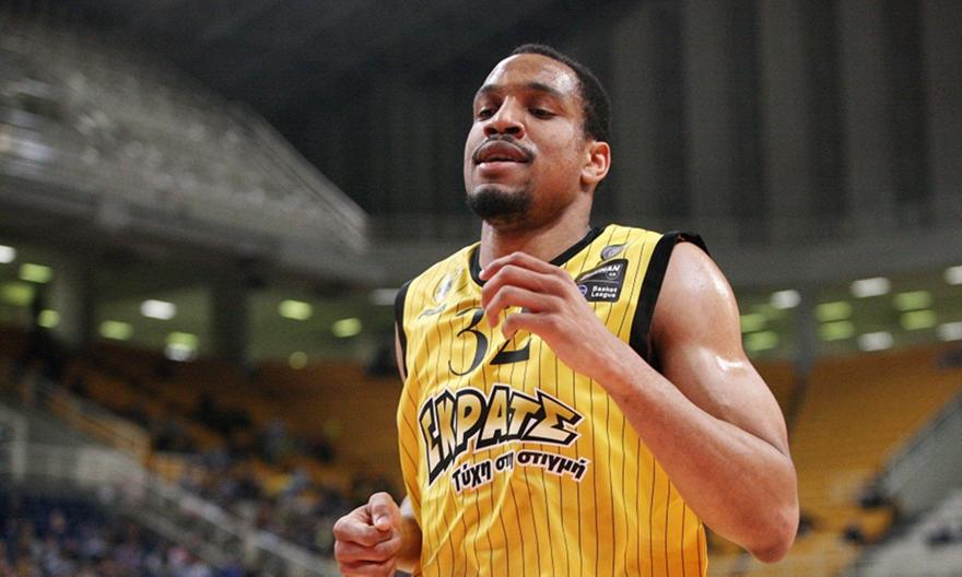 Χάντερ: «Νίκη και στα δύο ματς με Νίμπουρκ»