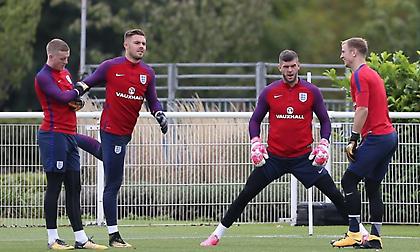 Ψάχνοντας τον «άσο» που... δεν θα κάψει την Αγγλία