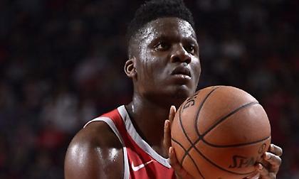 Καπέλα: «Μπορώ να βοηθήσω τους Ρόκετς κόντρα στους Ουόριορς»