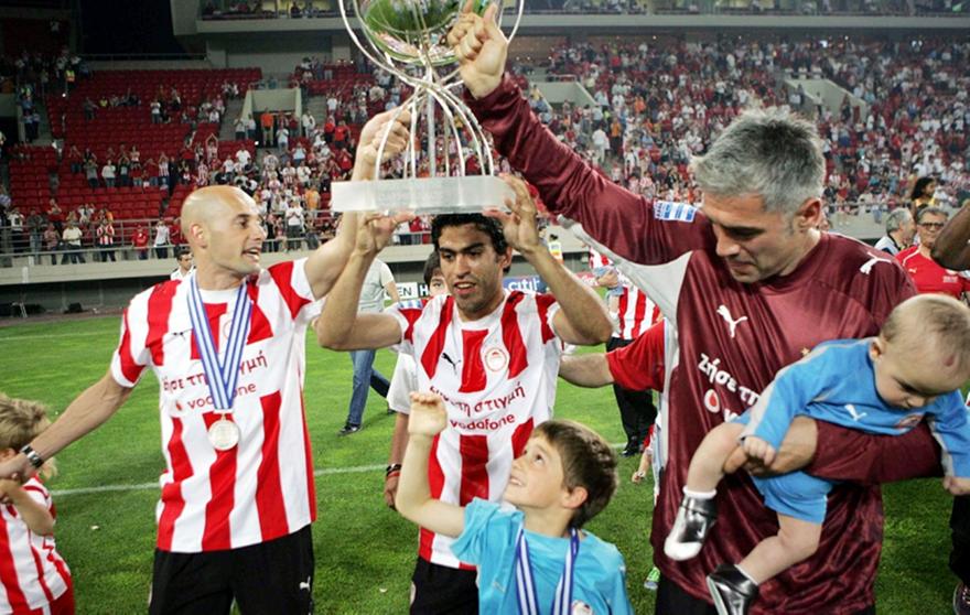 «Χρόνια μας πολλά», το μήνυμα του Καστίγιο