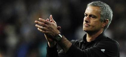 Μουρίνιο: «Ομάδα με αδυναμίες η Λίβερπουλ»