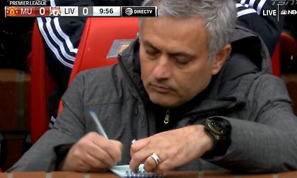 Αυτά έγραφε ο Μουρίνιο στις σημειώσεις του! (pics)