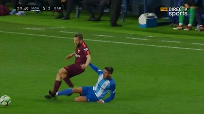 Τάκλιν για... φυλακή στον Ζόρντι Άλμπα (video)