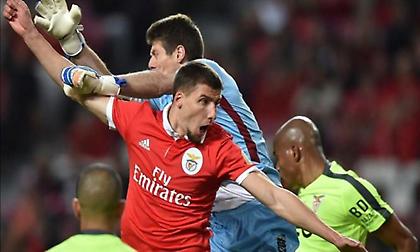 Πλησίασε και περιμένει η Μπενφίκα