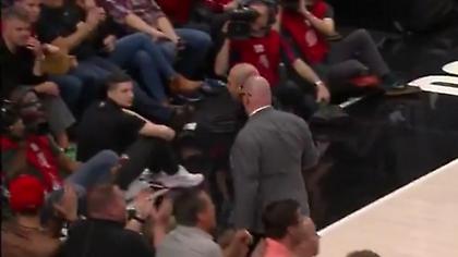 Φίλαθλος των Μπλέιζερς αποβλήθηκε για trash-talking στο Ντουράντ - Απάντησε με… φιλάκι ο «KD»! (vid)