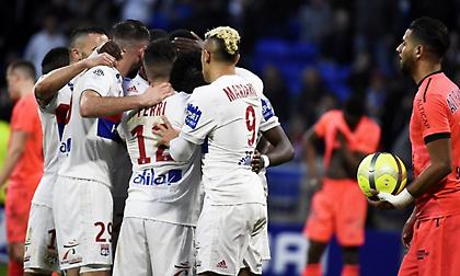 Έσπασε το… ρόδι η Λιόν!