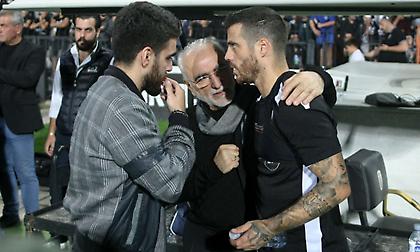 Φωτογραφία Βιεϊρίνια με Σαββίδη: «Στα δύσκολα είμαστε μαζί. Ενάντια σε όλους»