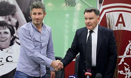 Κούγιας: «Η ΑΕΛ πρέπει να φτιάξει τον δικό της προπονητή»