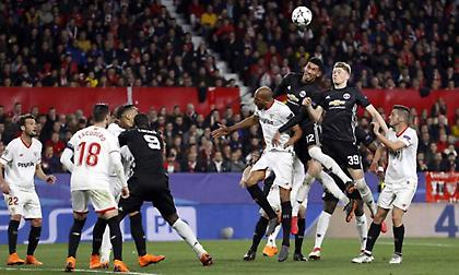 Οι ενδεκάδες από το Μάντσεστερ Γιουνάιτεντ-Σεβίλλη