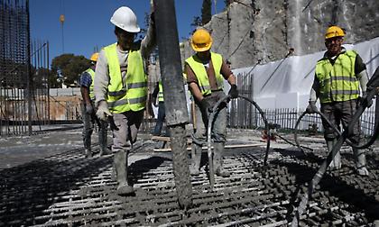 Αγιασμός από την Παναγία Σουμελά στις πρώτες κολόνες του γηπέδου της ΑΕΚ (pics)