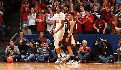 Κώστας Αντετοκούνμπο: Όλα ανοιχτά για το μέλλον του