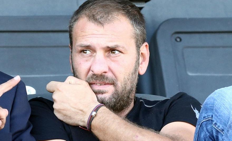 «Χρόνια πολλά» του Ολυμπιακού στον Ανατολάκη (pic)