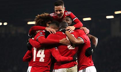 Με ροζ φανέλα του χρόνου η Μαν. Γιουνάιτεντ; (pic)