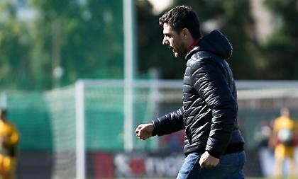 «Βράζει» ο Κατσουράνης με τη διαιτησία στο Παναχαϊκή-Άρης